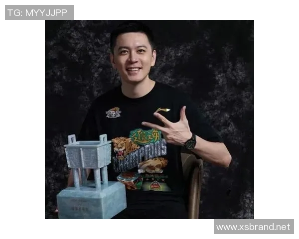 杨鸣为辽篮打架球员接风宴送鲜花大餐引发热议背后真相引人关注 杨鸣为辽篮打架球员接风宴送鲜花大餐引发热议背后真相引人关注