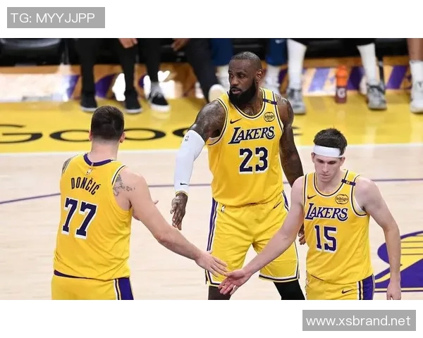 湖人最新动态:詹姆斯即将复出,东契奇表态愿终老,战爵士前瞻 湖人最新动态:詹姆斯即将复出,东契奇表态愿终老,战爵士前瞻