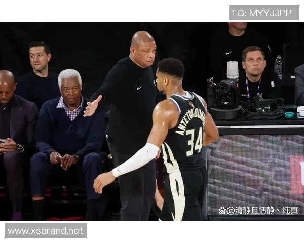 新浪NBA雄鹿队热点小时报丨2026年01月12日19时_今日实时NBA雄鹿队热点速递