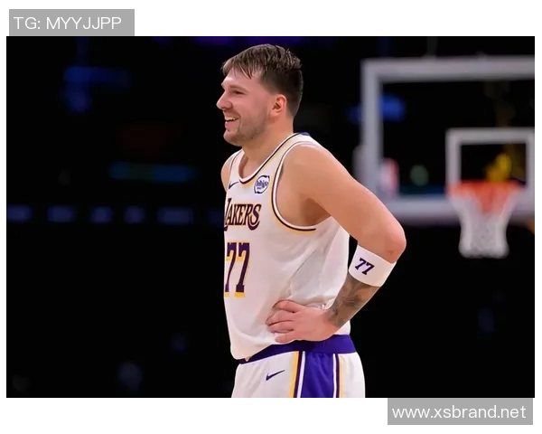 火力全开！东契奇首节8投6中，三分5投4中，砍下17分2板4助